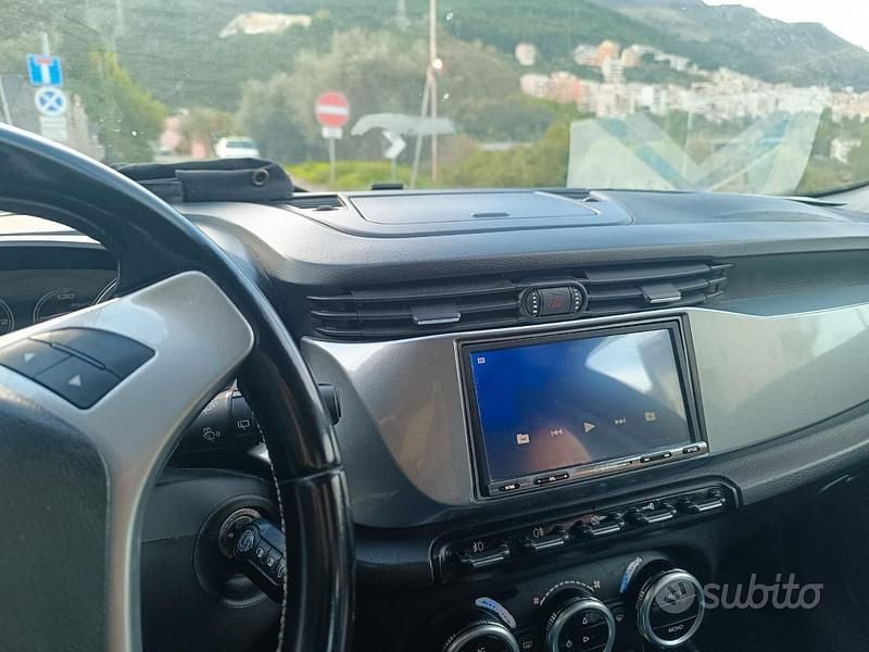 Usata Alfa Romeo Giulietta 130 CV (95 kW) 2011 Blu Berlina