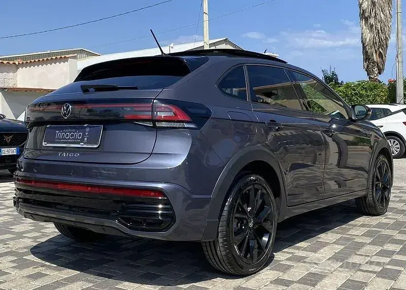 Usata VW Taigo R-line 110 CV (80 kW) 2022 Nero SUV