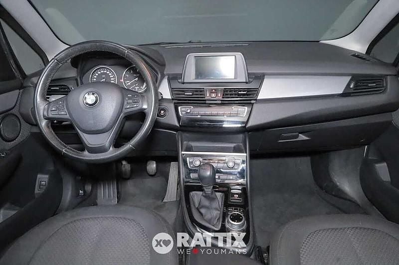 Usata BMW 218 Active Tourer Advantage 150 CV (110 kW) 2017 Bianco Monovolume