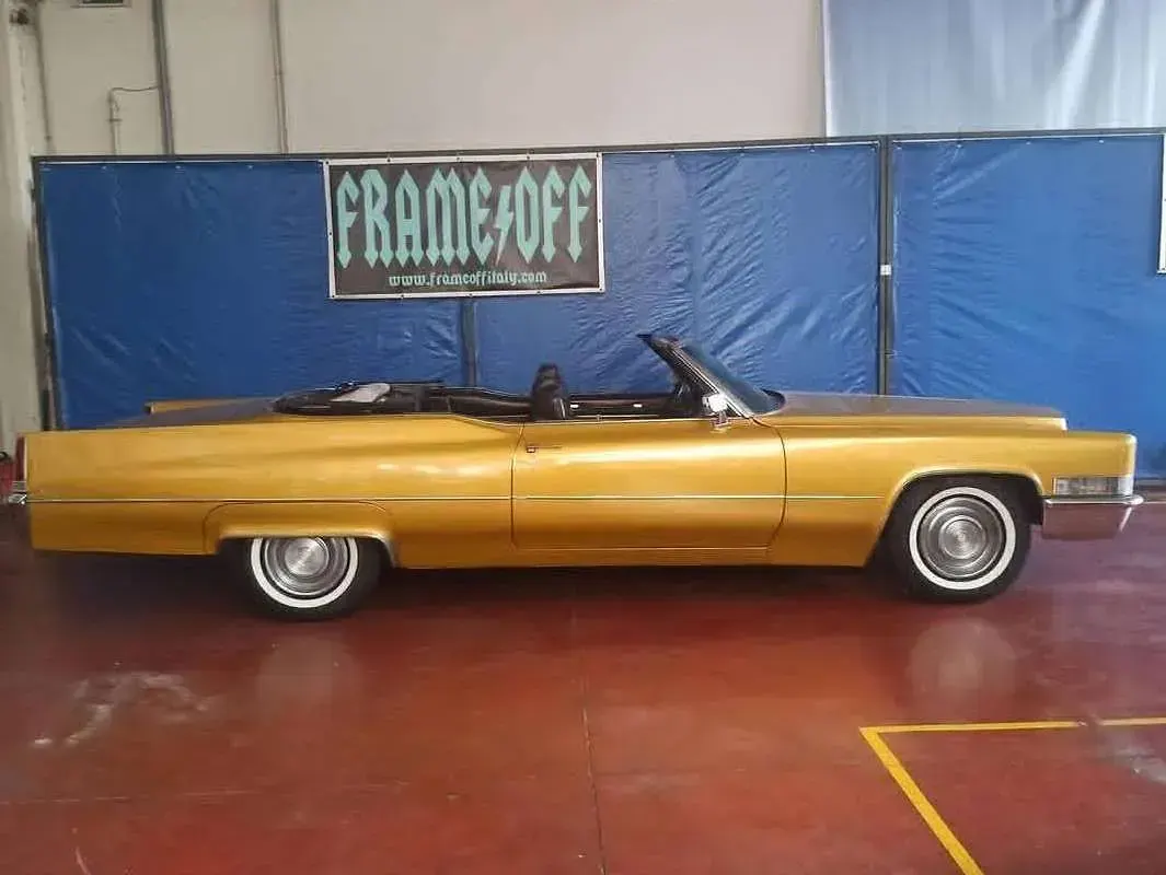 Usata Cadillac Deville 375 CV (275 kW) 1969 Oro Berlina