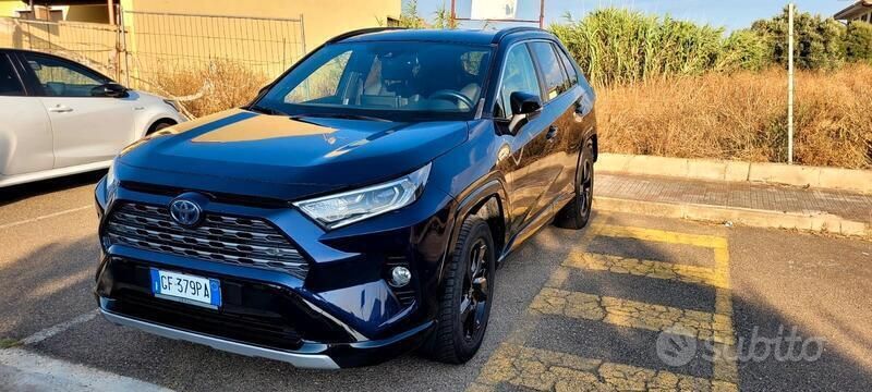 Usata Toyota RAV4 178 CV (130 kW) 2021 Blu SUV