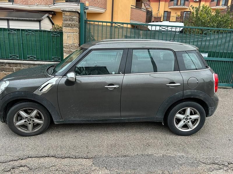 Usata Mini Countryman 90 CV (66 kW) 2012 Grigio SUV