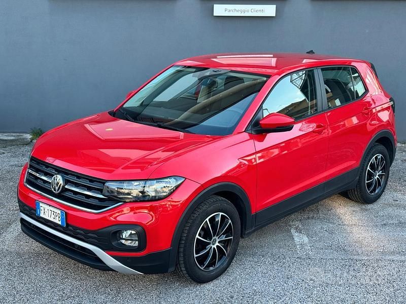 Usata VW T-Cross 95 CV (69 kW) 2019 Rosso SUV