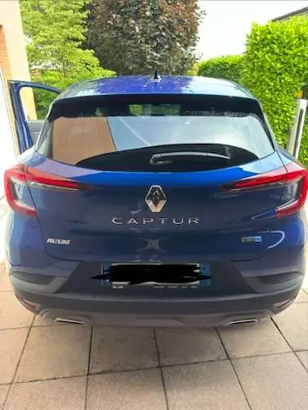 Usata Renault Captur RS Line 94 CV (69 kW) 2022 Blu/azzurro SUV