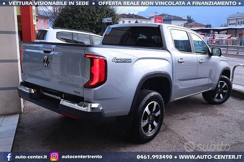 Usata VW Amarok 241 CV (177 kW) 2024 Grigio Pick-up