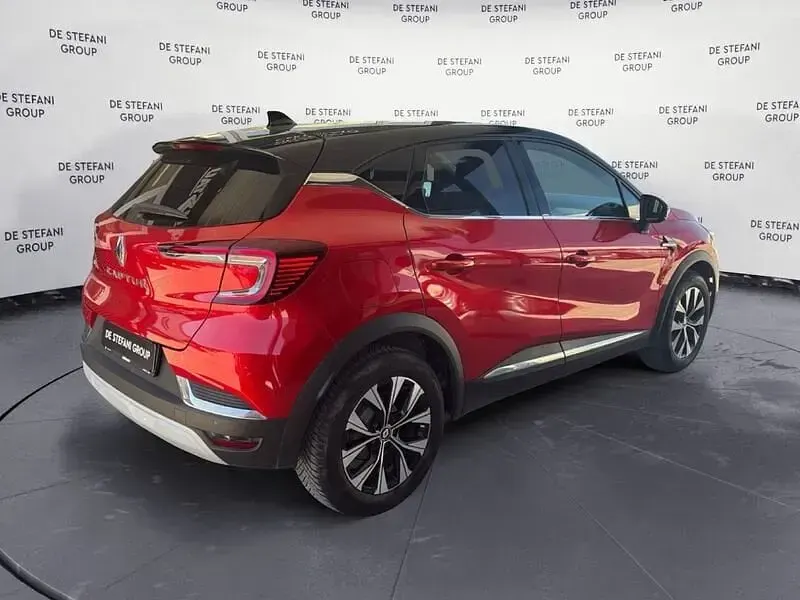 Usata Renault Captur Techno 91 CV (66 kW) 2023 Rosso SUV