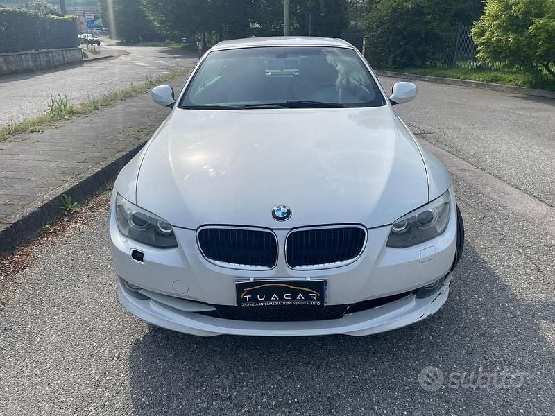 Usata BMW 320 Cabriolet 184 CV (135 kW) 2012 Bianco Cabrio