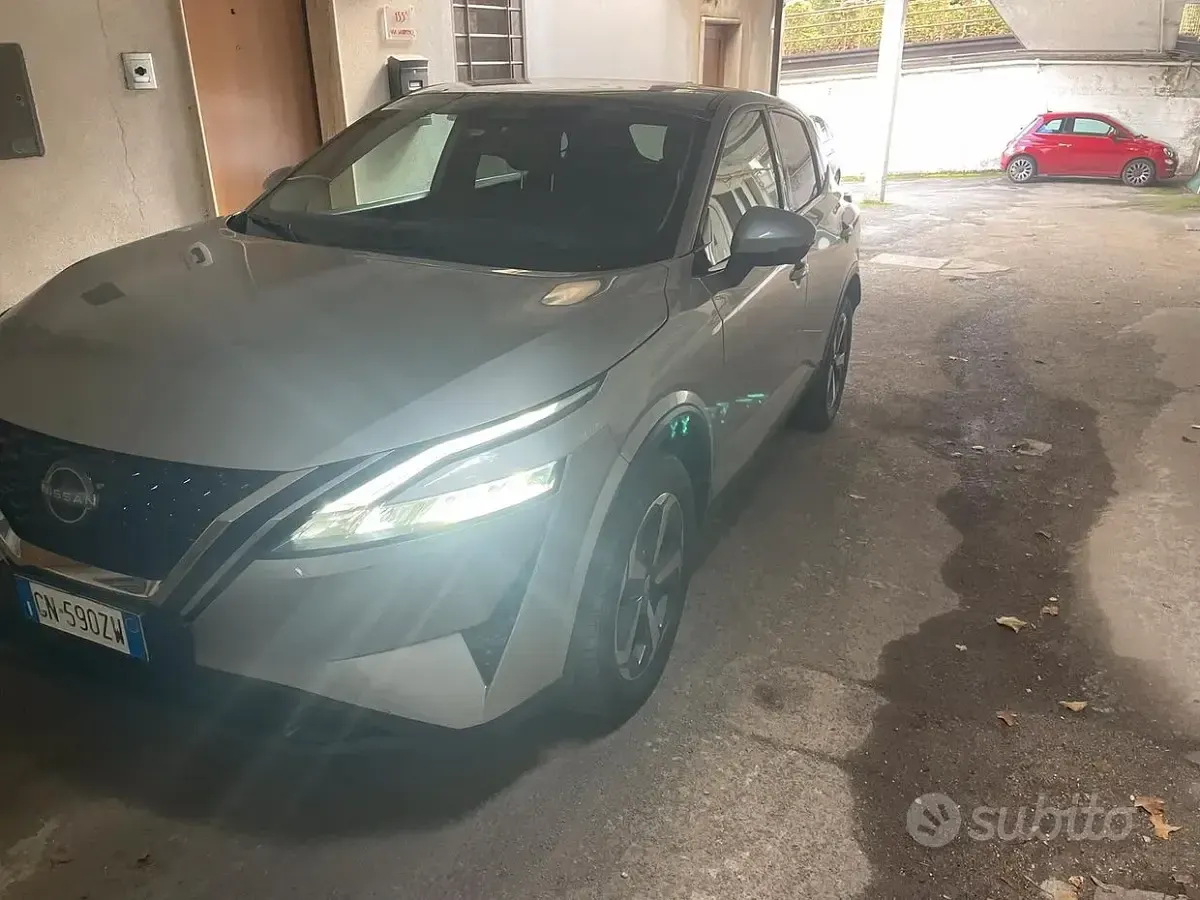 Usata Nissan Qashqai 140 CV (102 kW) 2023 Grigio SUV