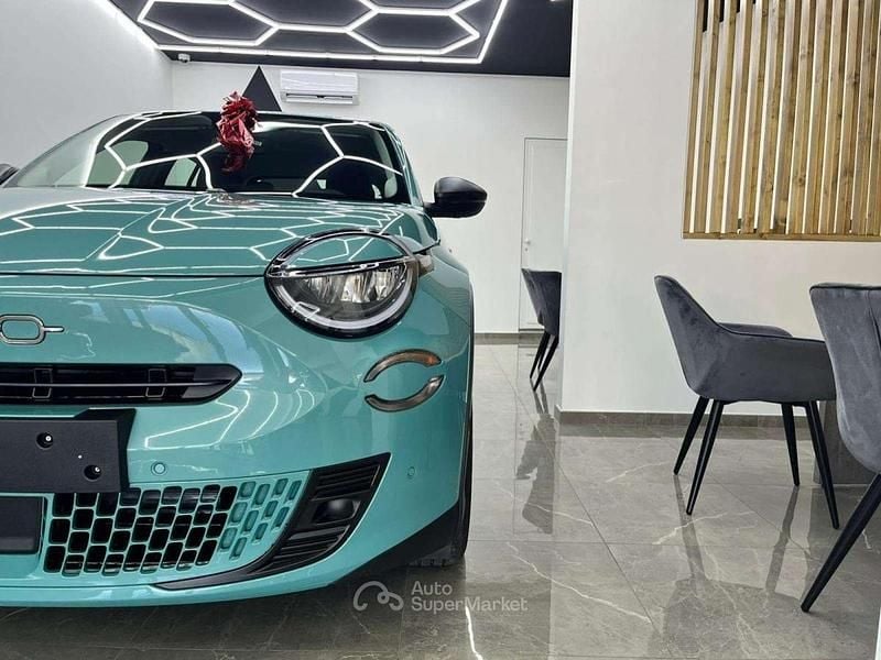 Usata Fiat 600 102 CV (75 kW) 2024 Varie colorazioni SUV