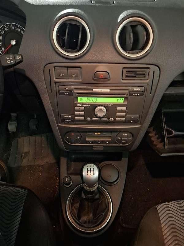Usata Ford Focus 90 CV (66 kW) 2007 Berlina