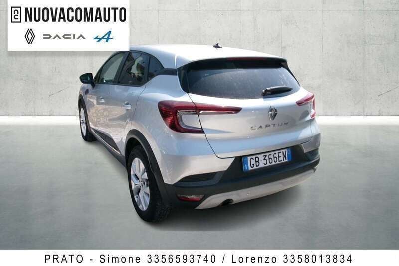 Usata Renault Captur Zen 101 CV (74 kW) 2020 Argento SUV