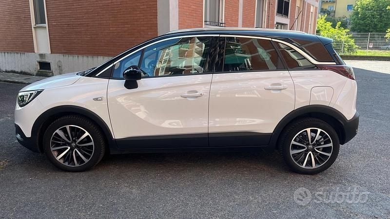 Usata Opel Crossland X Innovation 131 CV (96 kW) 2018 Bianco SUV