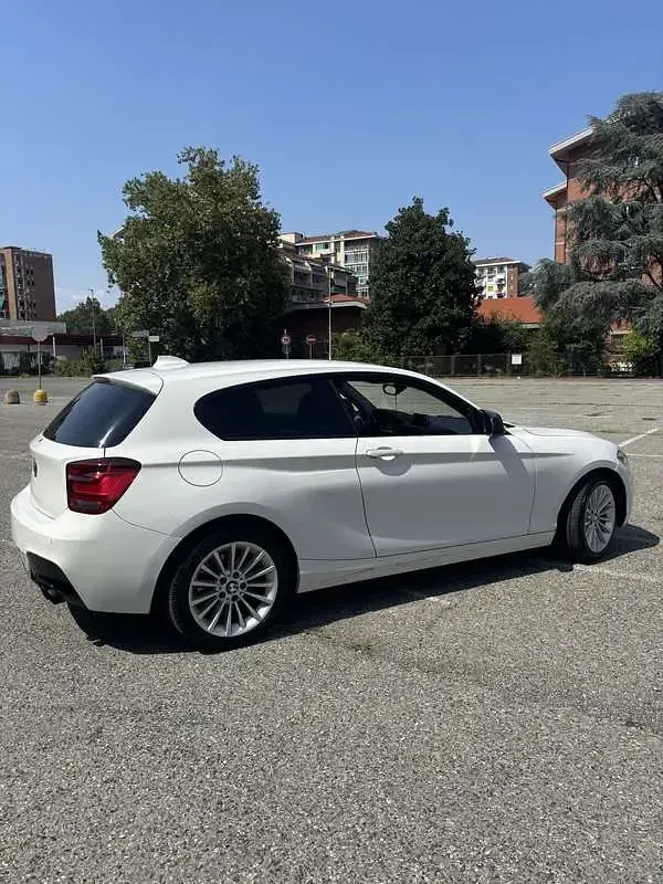 Usata BMW 118 143 CV (105 kW) 2012 Utilitaria