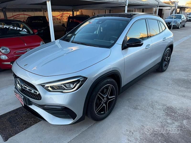 Usata Mercedes GLA220 Premium 150 CV (110 kW) 2020 Grigio SUV