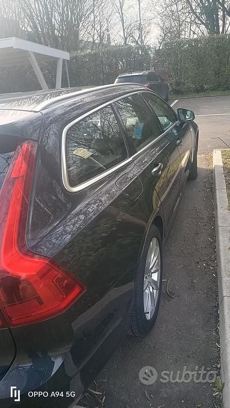 Usata Volvo V90 190 CV (139 kW) 2019 Blu Station wagon