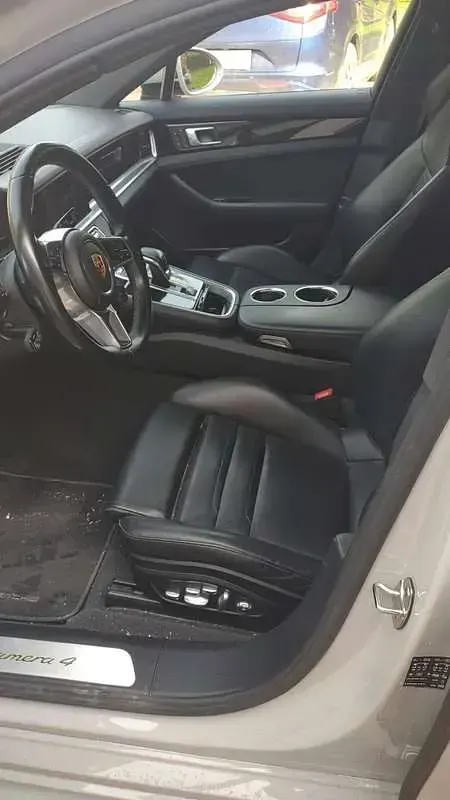 Usata Porsche Panamera Sport Turismo 330 CV (242 kW) 2018 Beige Berlina