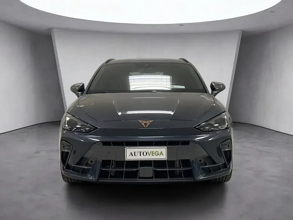 Usata Cupra Leon 150 CV (110 kW) 2025 Vari colori / pastello Station wagon