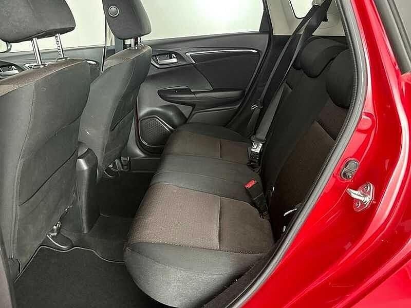 Usata Honda Jazz Elegance 102 CV (75 kW) 2016 Rosso Utilitaria