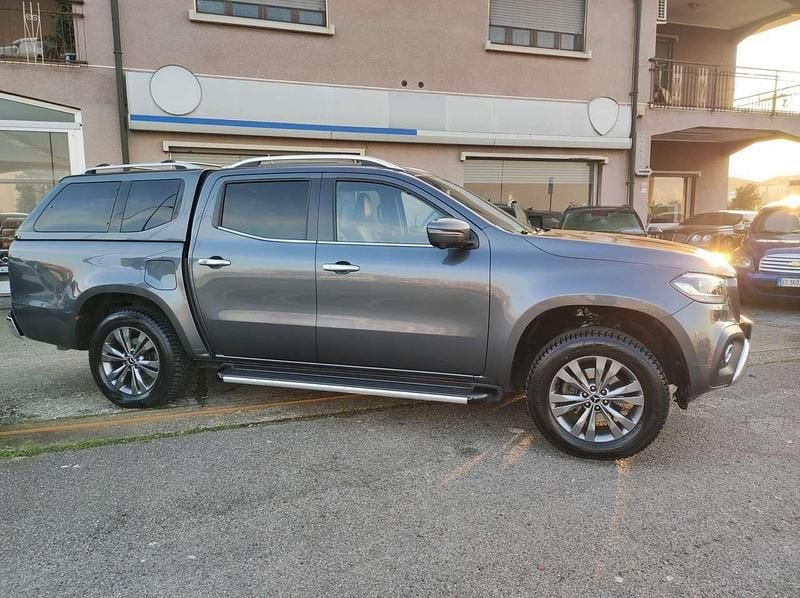 Usado Mercedes X250 Progressive 190 CV (139 kW) 2018 Gris Pickup/Camioneta
