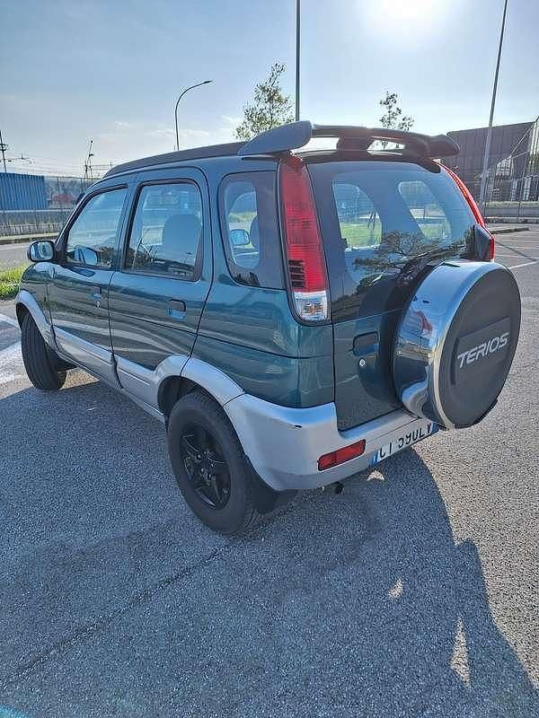 Usata Daihatsu Terios 80 CV (58 kW) 2005 Verde SUV