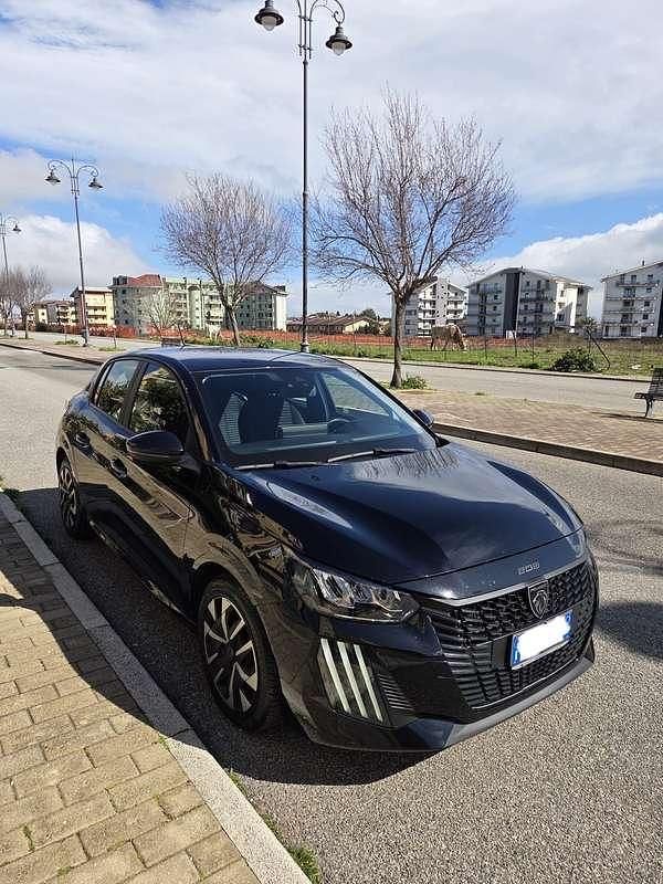 Usata Peugeot 208 Active 75 CV (55 kW) 2024 Utilitaria