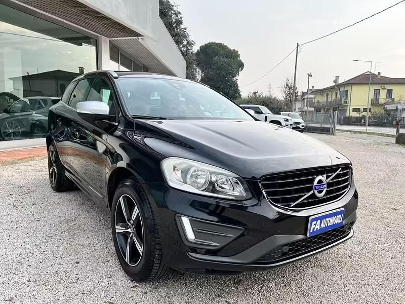 Usata Volvo XC60 R-Design 150 CV (110 kW) 2016 Nero SUV