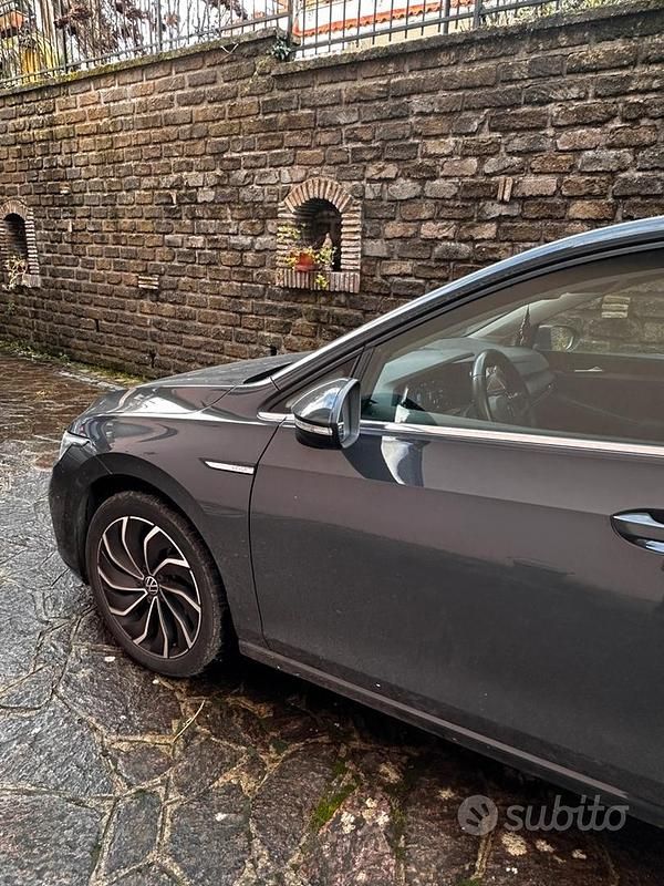 Usata VW Golf VII Style 130 CV (95 kW) 2020 Grigio Berlina