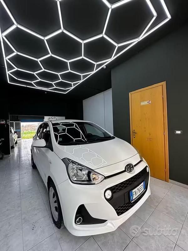 Usata Hyundai i10 Style 69 CV (50 kW) 2018 Bianco Utilitaria