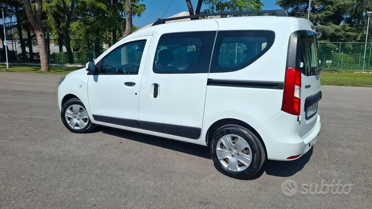 Usata Dacia Dokker 90 CV (66 kW) 2017 Bianco Monovolume