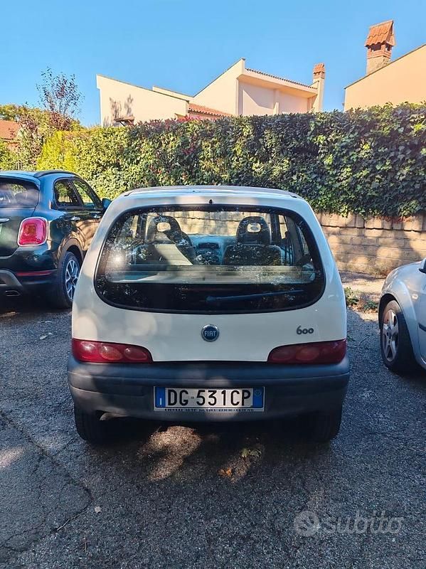 Usata Fiat 600 54 CV (39 kW) 2007 Utilitaria