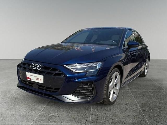 Blu navarra metallizzato Usata 2025 Audi A3 S-Line | 35.900 € (Buon prezzo) - Immagine 1/4