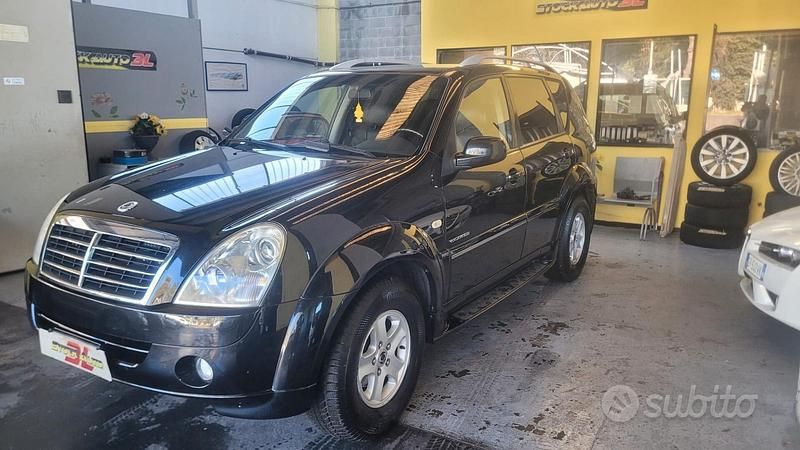 Nero Usata 2007 Ssangyong (KGM) Rexton II SUV | 4000 € - Immagine 1/4