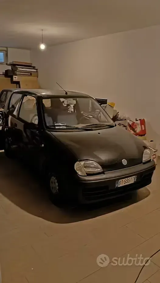Usata Fiat 600 54 CV (39 kW) 2001 Nero Berlina