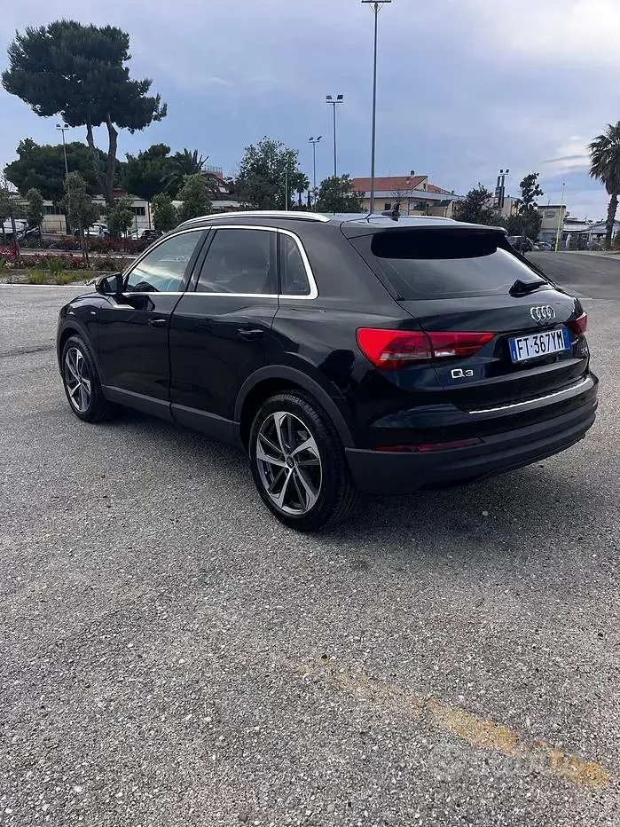 Usata Audi Q3 Business 150 CV (110 kW) 2018 Nero SUV