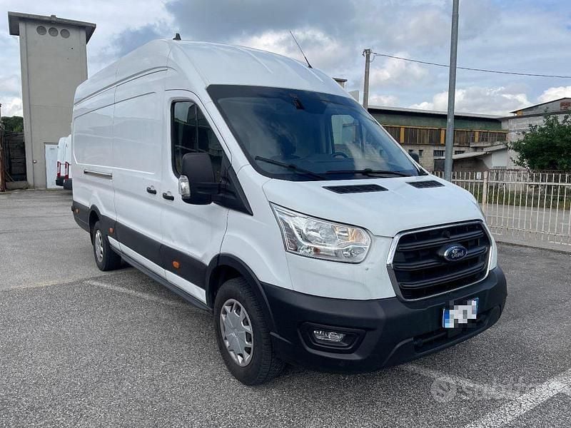 Usata Ford Transit Trend 170 CV (125 kW) 2022 Bianco pastello Berlina