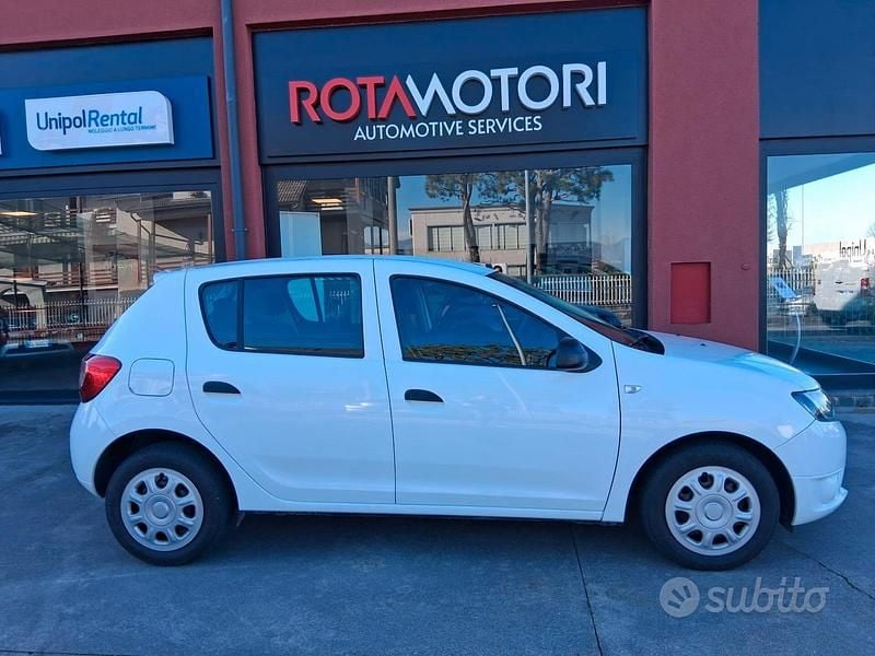 Usata Dacia Sandero Ambiance 75 CV (55 kW) 2014 Bianco Berlina