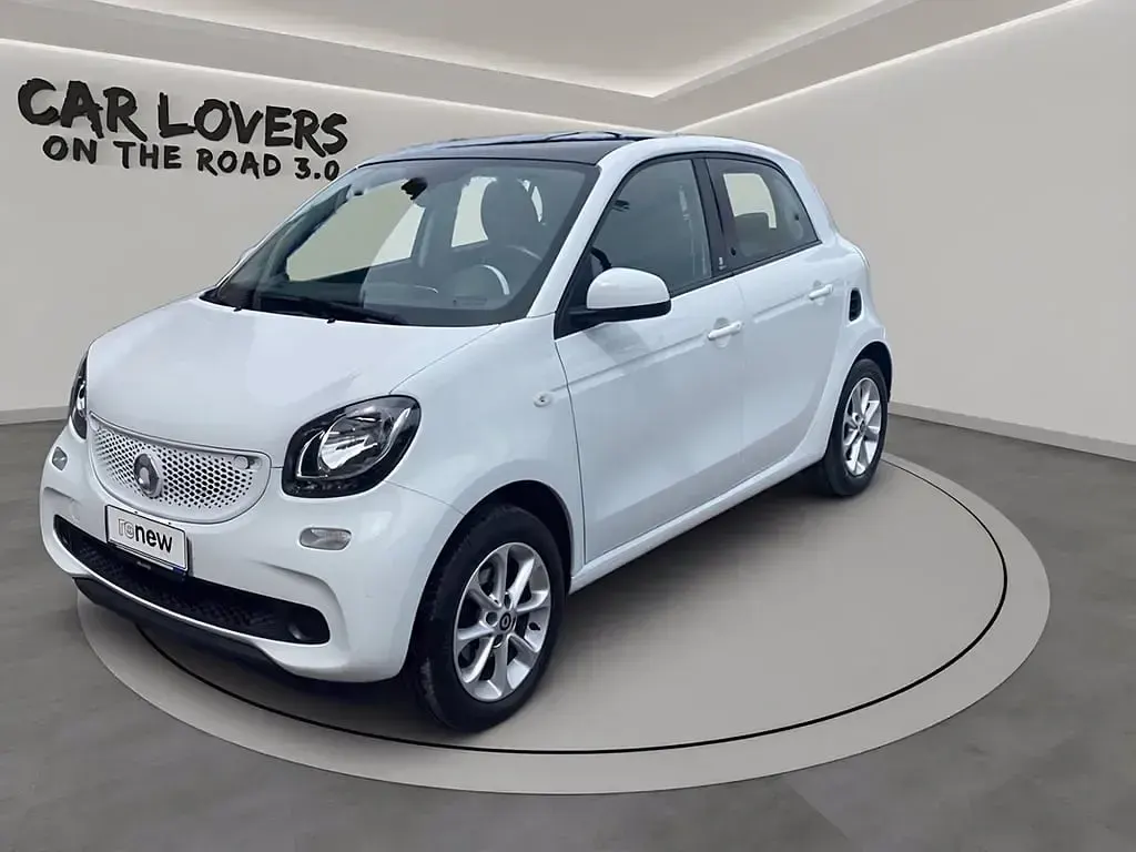 Usata Smart ForFour Proxy 71 CV (52 kW) 2025 369 bianco ghiaccio Utilitaria