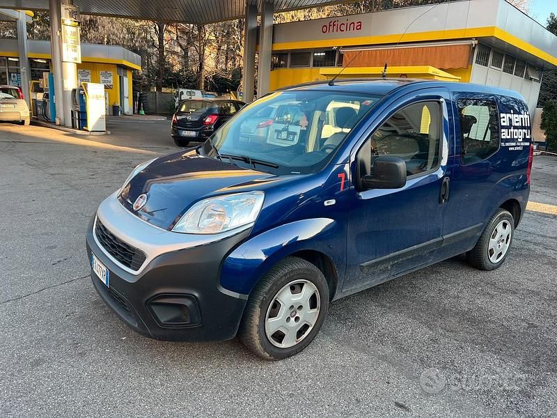 Usata Fiat Fiorino Trekking 95 CV (69 kW) 2019 Blu Monovolume