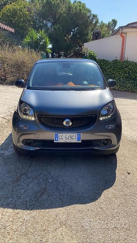 Usata Smart ForFour 71 CV (52 kW) 2015 Utilitaria