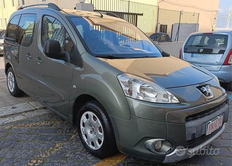 Usata Peugeot Partner Tepee Comfort 90 CV (66 kW) 2009 Grigio Monovolume