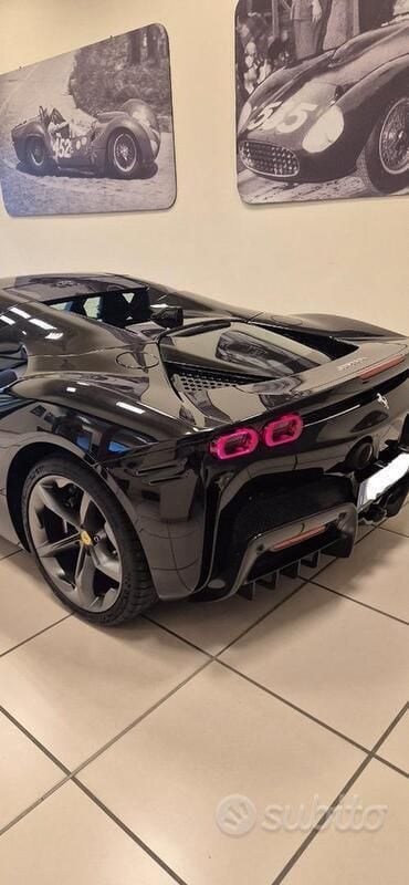 Nuova Ferrari SF90 780 CV (573 kW) 2025 Nero Cabrio