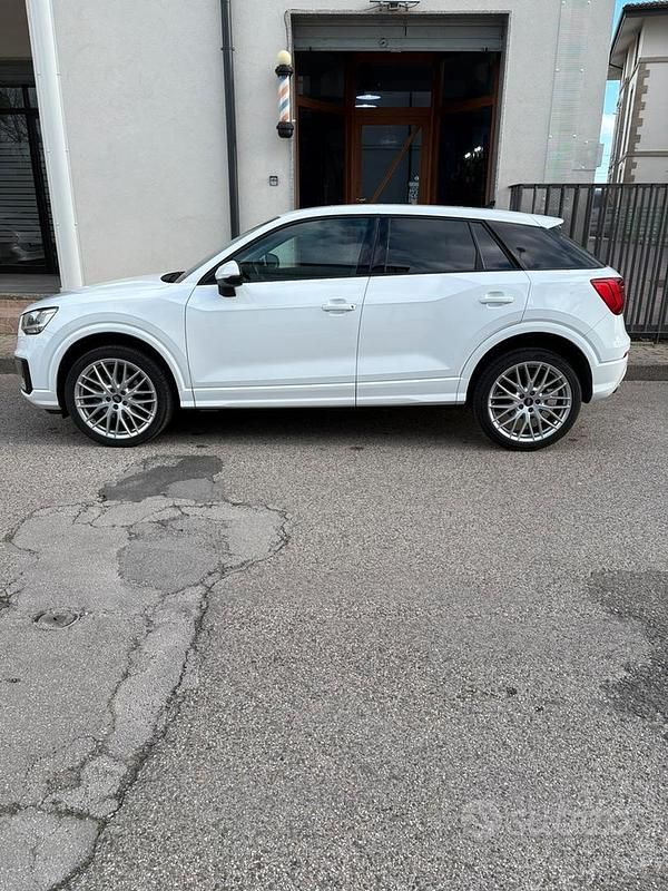 Usata Audi Q2 Sport 116 CV (85 kW) 2019 Bianco SUV