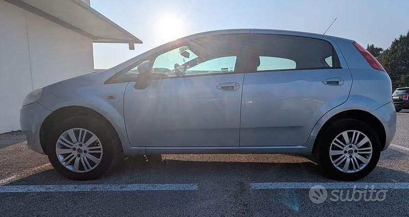 Usata Fiat Grande Punto 2009 Grigio Utilitaria