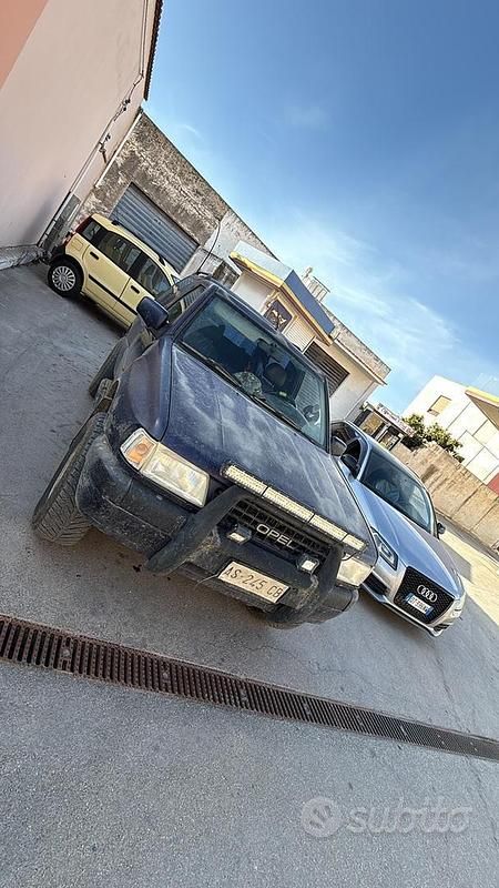 Usata Opel Frontera 116 CV (85 kW) 1997 Blu SUV