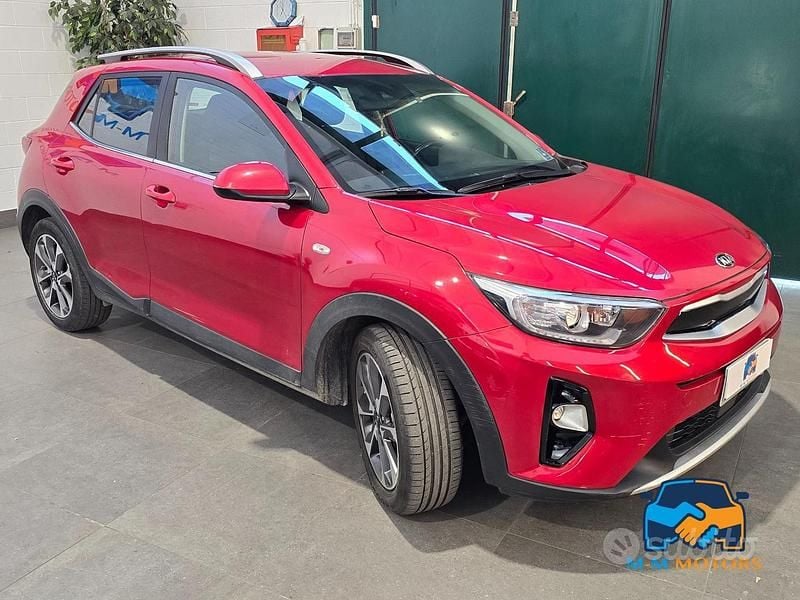 Usata Kia Stonic Style 120 CV (88 kW) 2019 Rosso SUV
