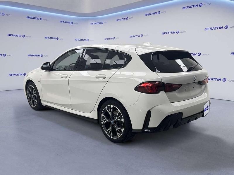 Usata BMW 120 M Sport 156 CV (114 kW) 2025 Alpinweiss Utilitaria