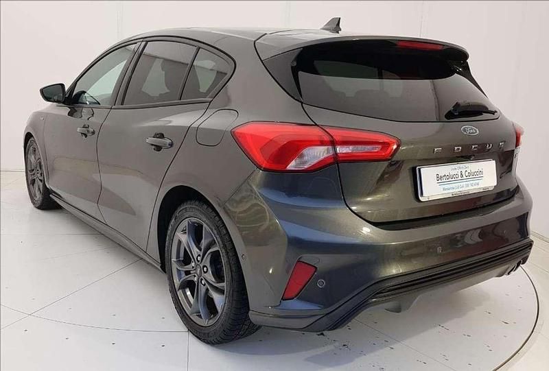 Usata Ford Focus ST-Line 120 CV (88 kW) 2019 Grigio Berlina