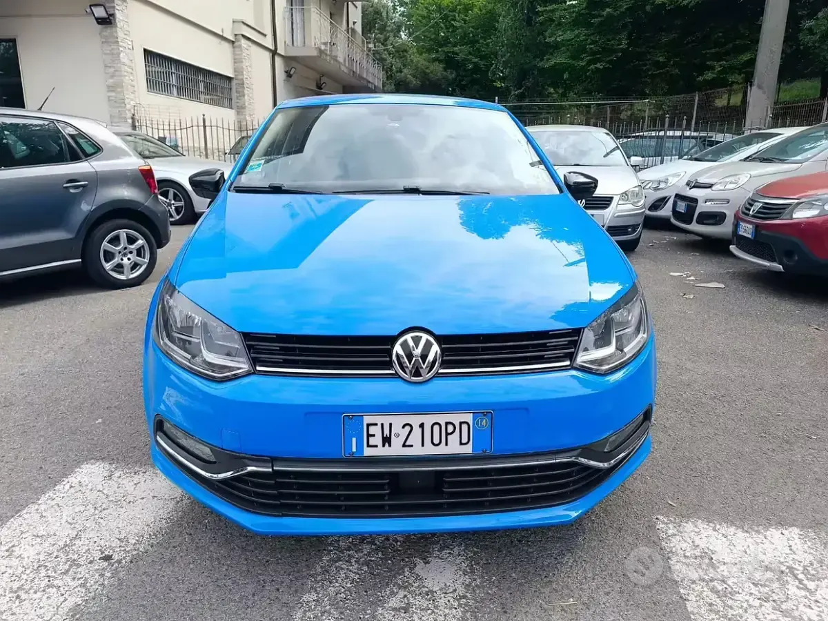 Usata VW Polo 75 CV (55 kW) 2014 Blu Berlina