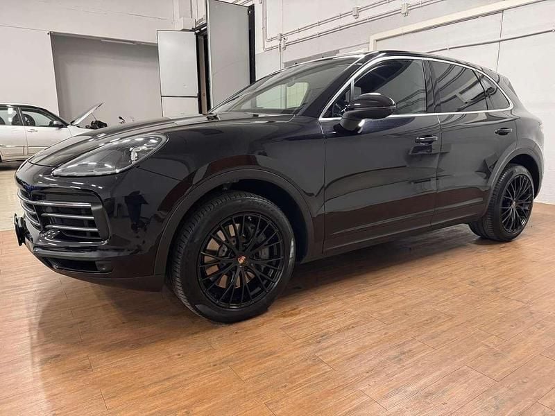 Usado Porsche Cayenne 441 CV (324 kW) 2018 Negro SUV