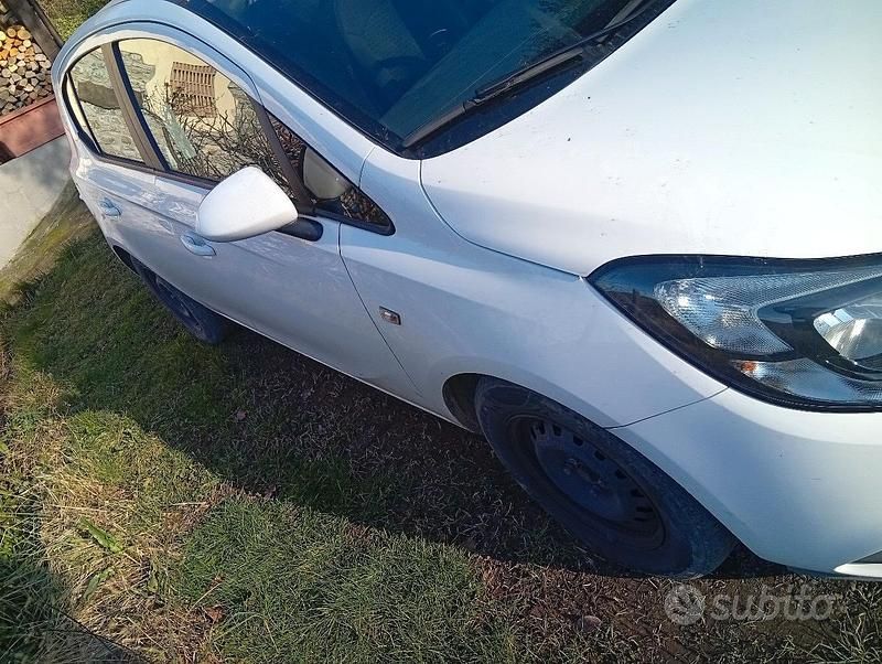 Usata Opel Corsa 90 CV (66 kW) 2019 Bianco Berlina